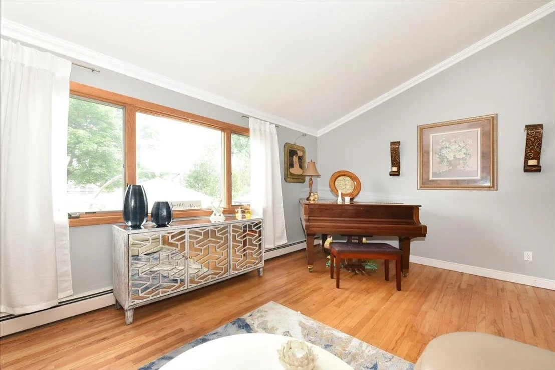 Photo of 36 Shubert Lane