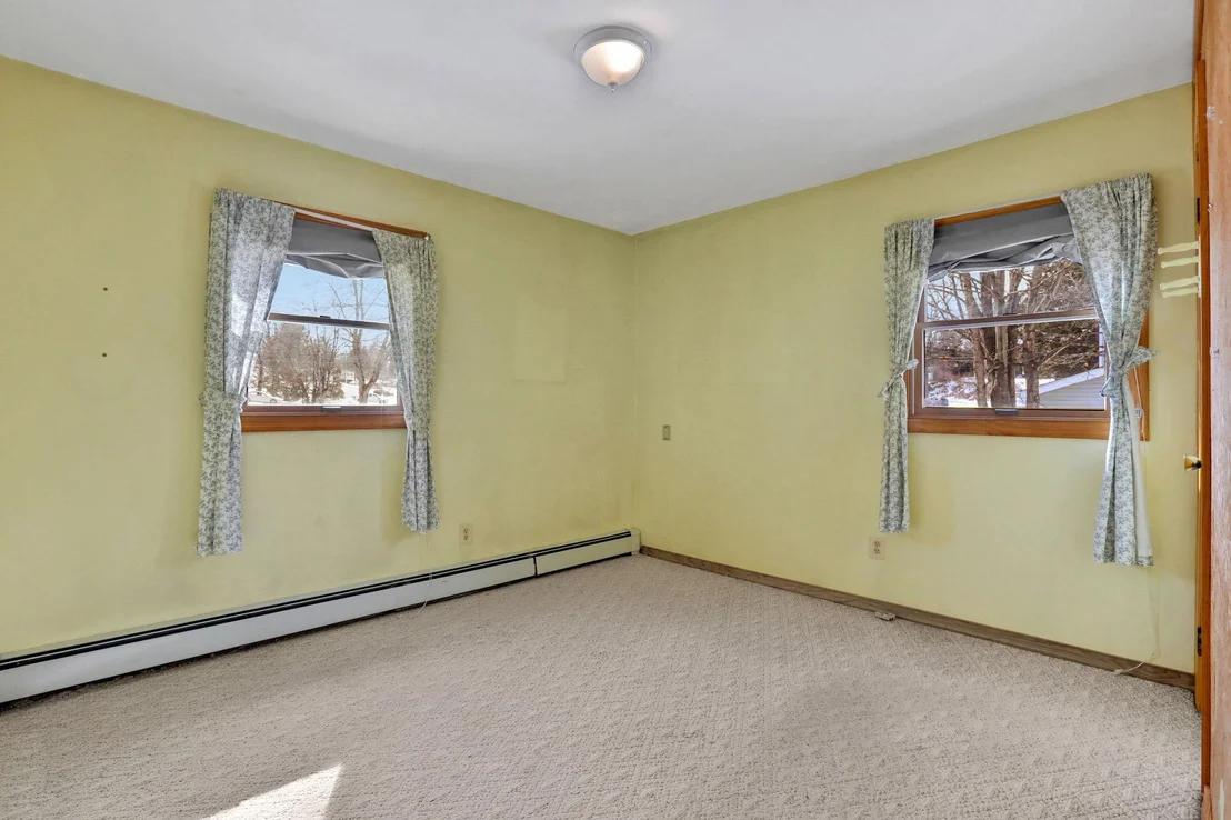 Photo of 75 Kretch Circle