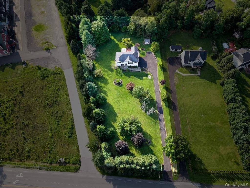 Photo of 274 Robinson Lane