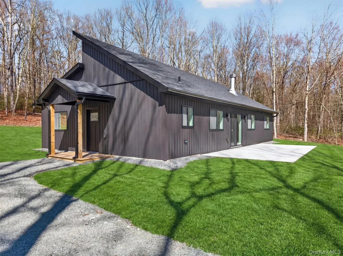 Photo of 273 Perry Pond Road