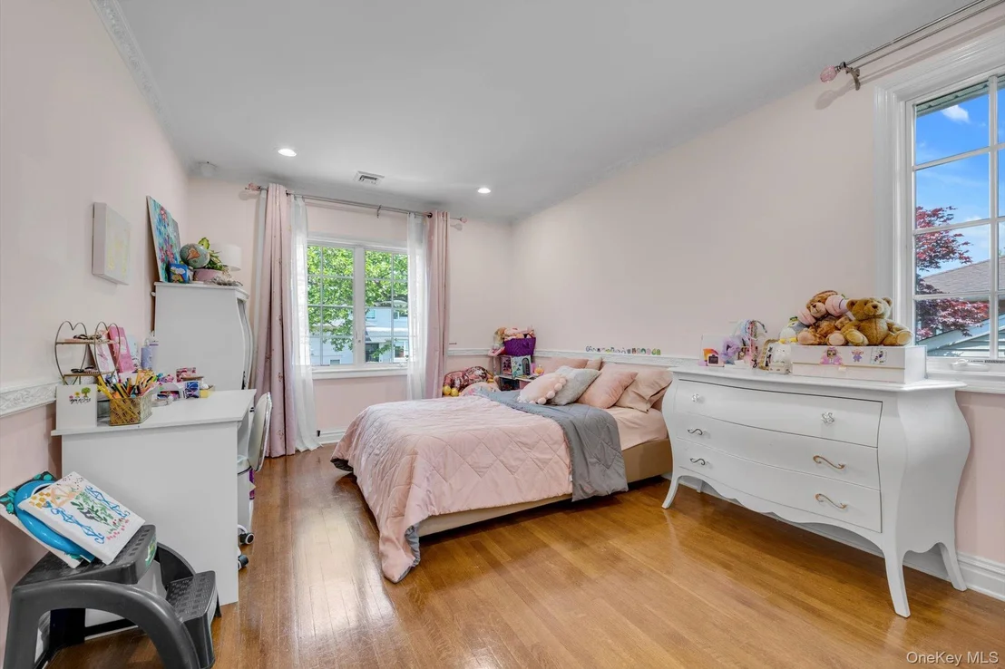 Photo of 760 Hillcrest Place