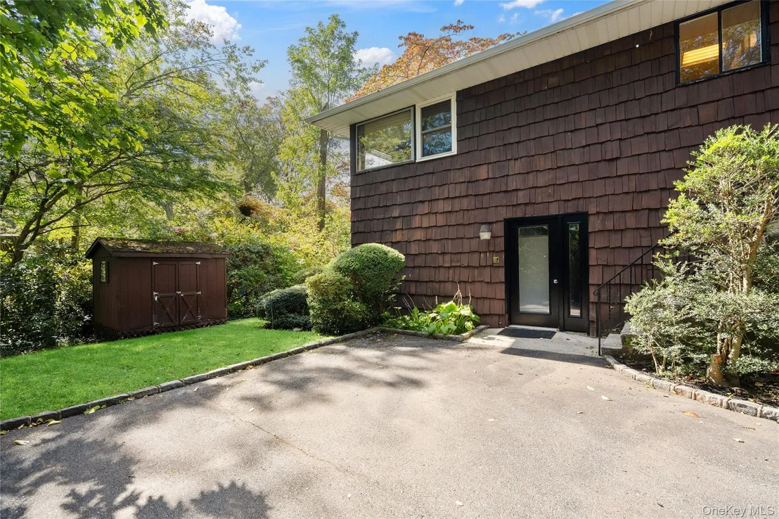 Photo of 62 The Hemlocks