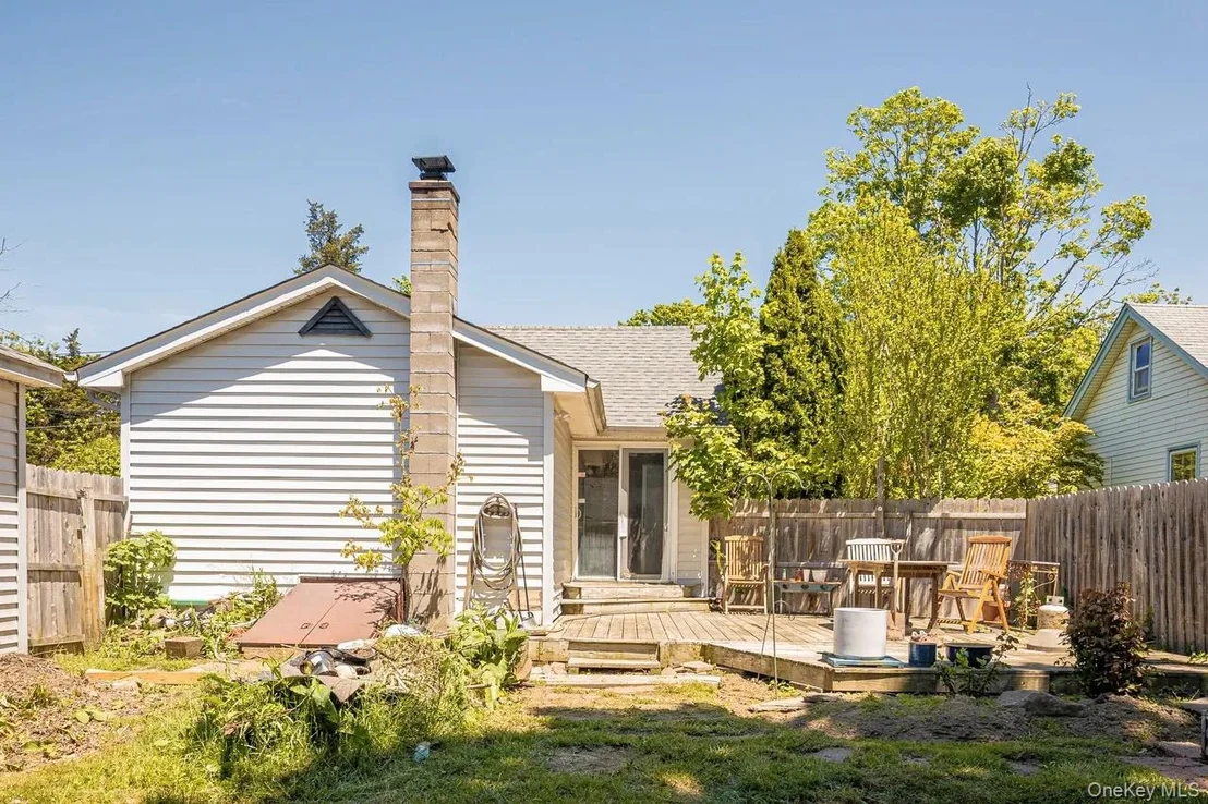 Photo of 278 W Elm Road