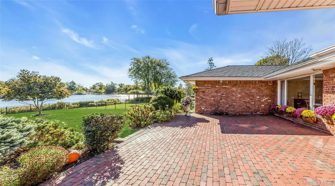 Photo of 11 Cranberry Drive