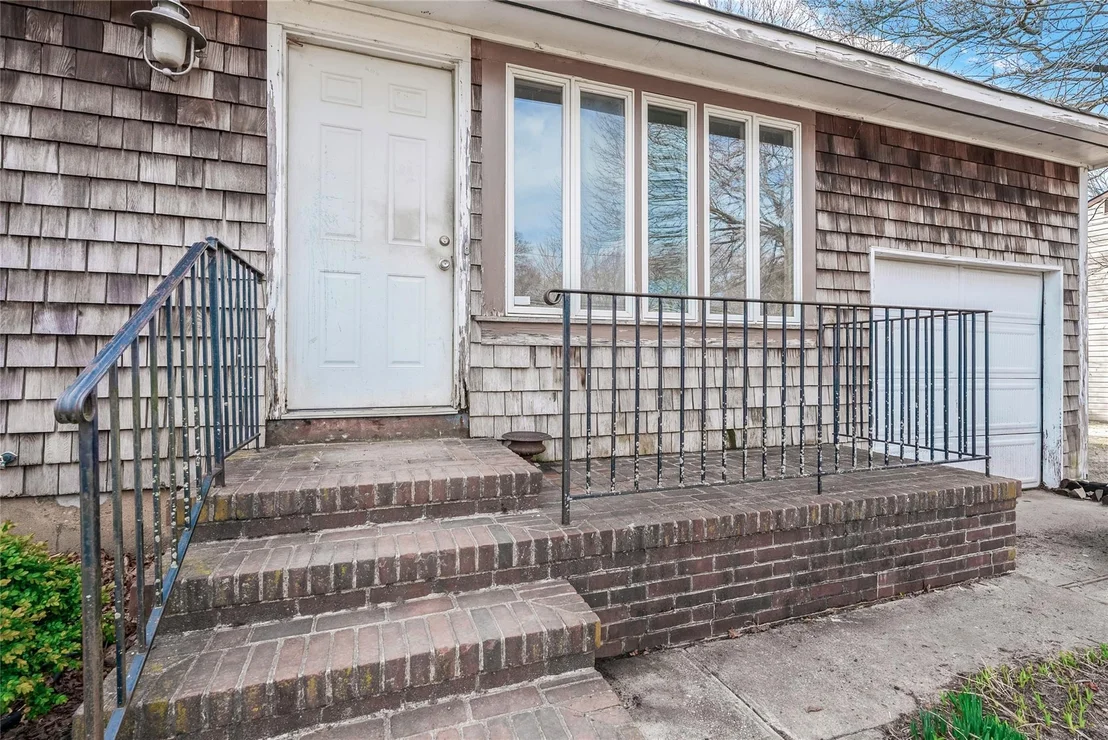 Photo of 36 Pace Avenue