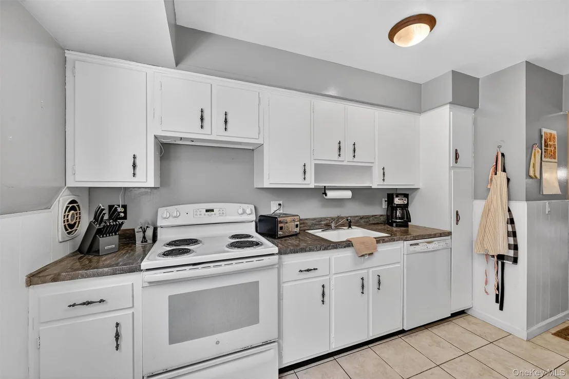 Photo of 5 Regelski Drive