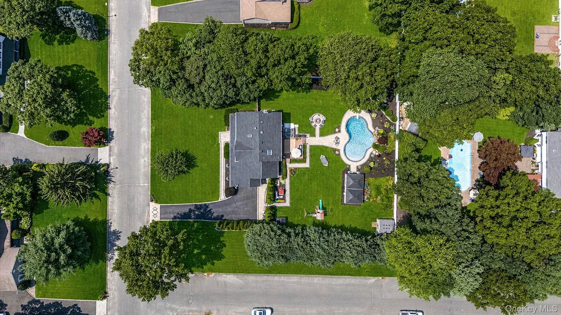 Photo of 62 Ridgefield Drive