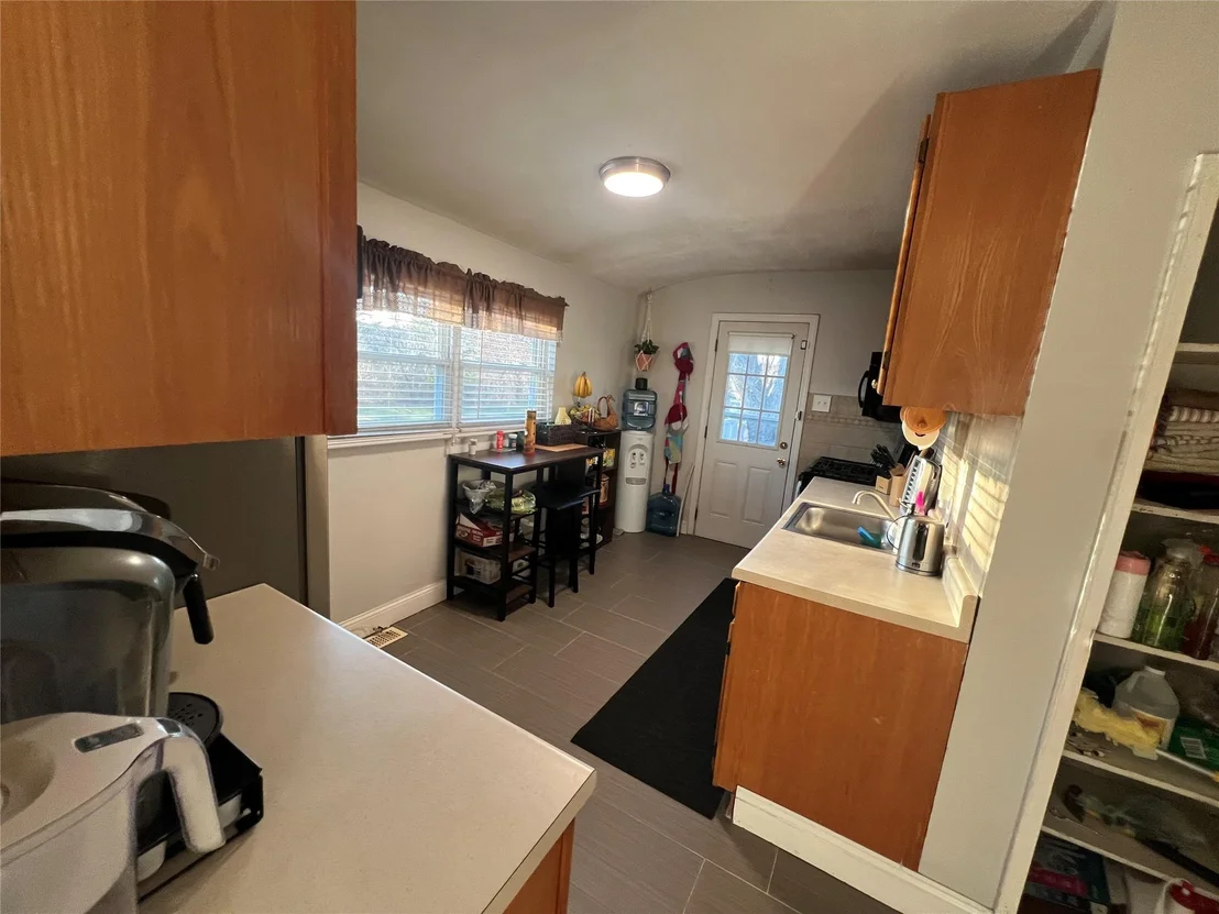 Photo of 907 Americus Avenue
