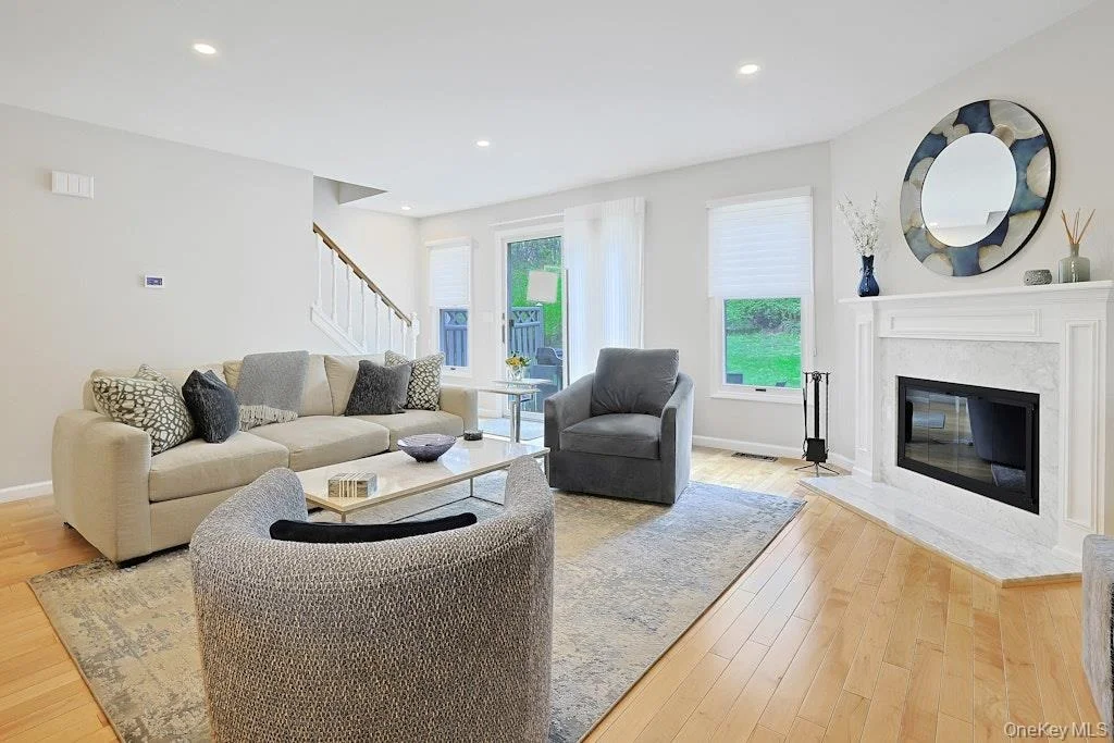 Photo of 1502 Regent Drive