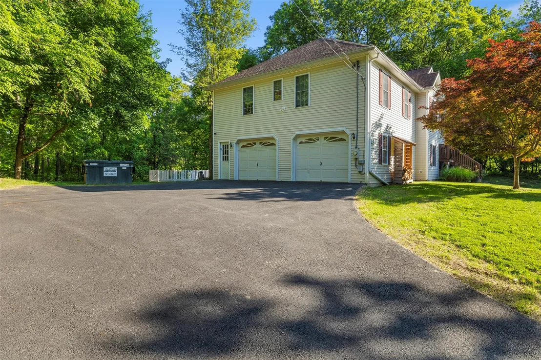 Photo of 42 Bell Drive
