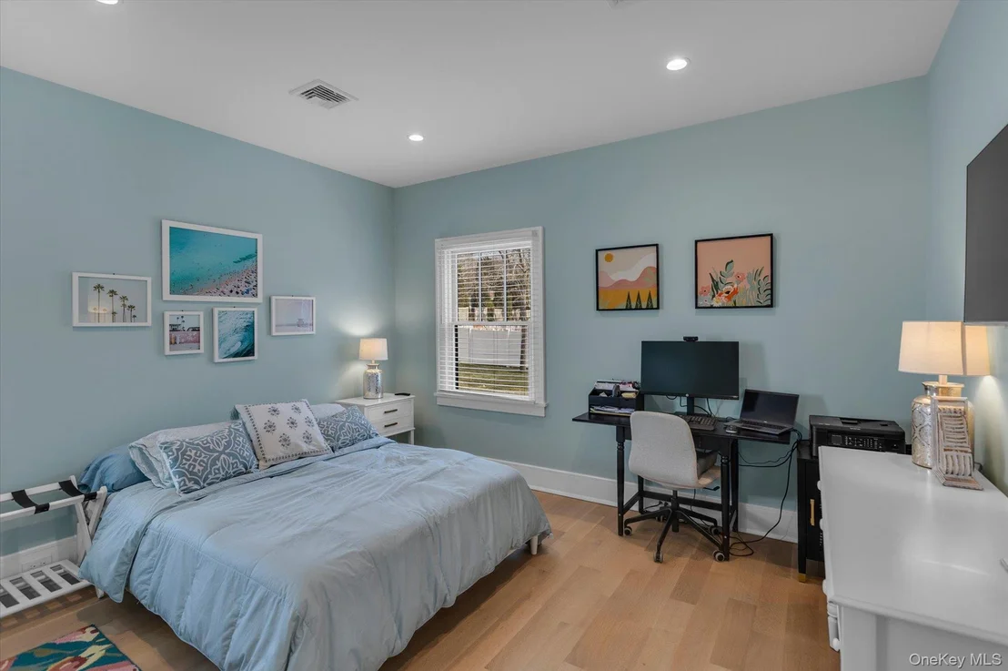 Photo of 1305 Sigsbee Road