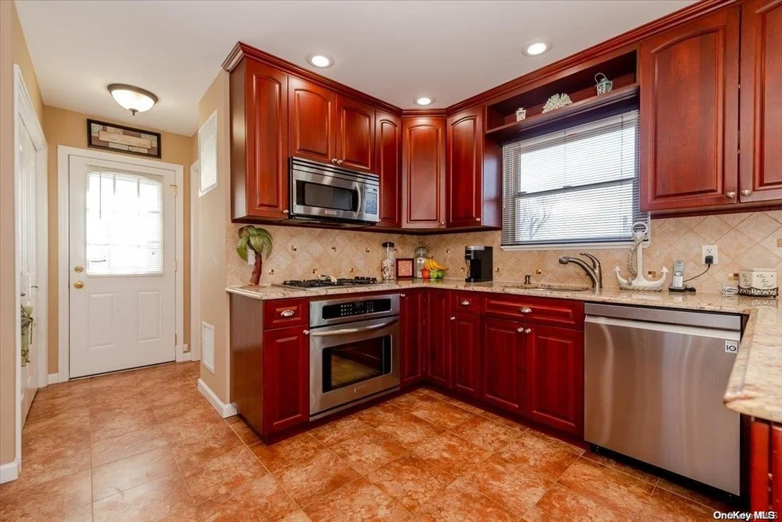 Photo of 100 East Drive