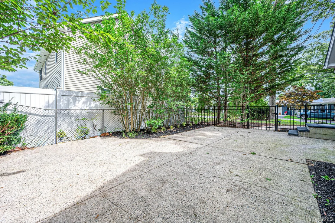 Photo of 194 Phyllis Drive