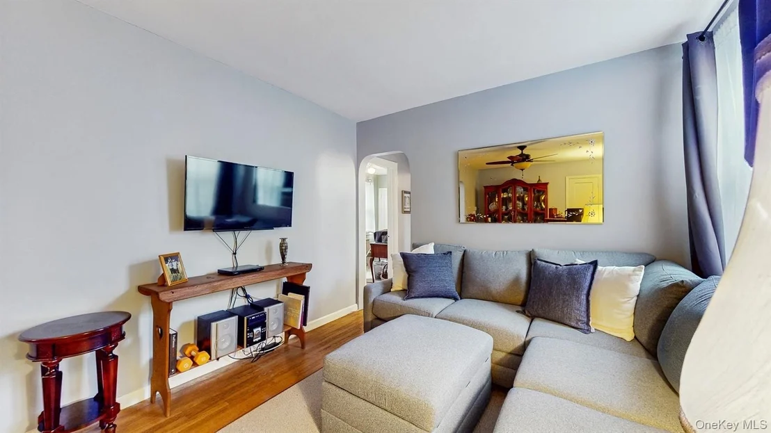 Photo of Unit 6C at 755 Bronx River Road