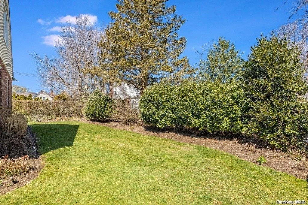 Photo of 15 Rowe Avenue