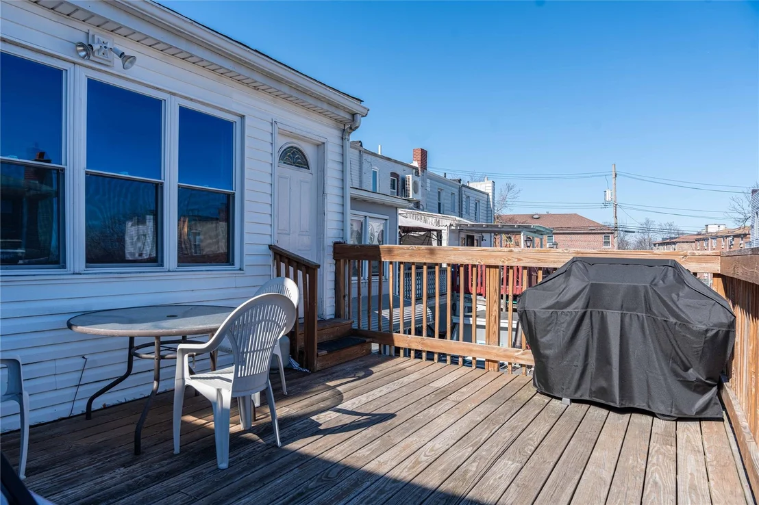 Photo of 560 Logan Avenue