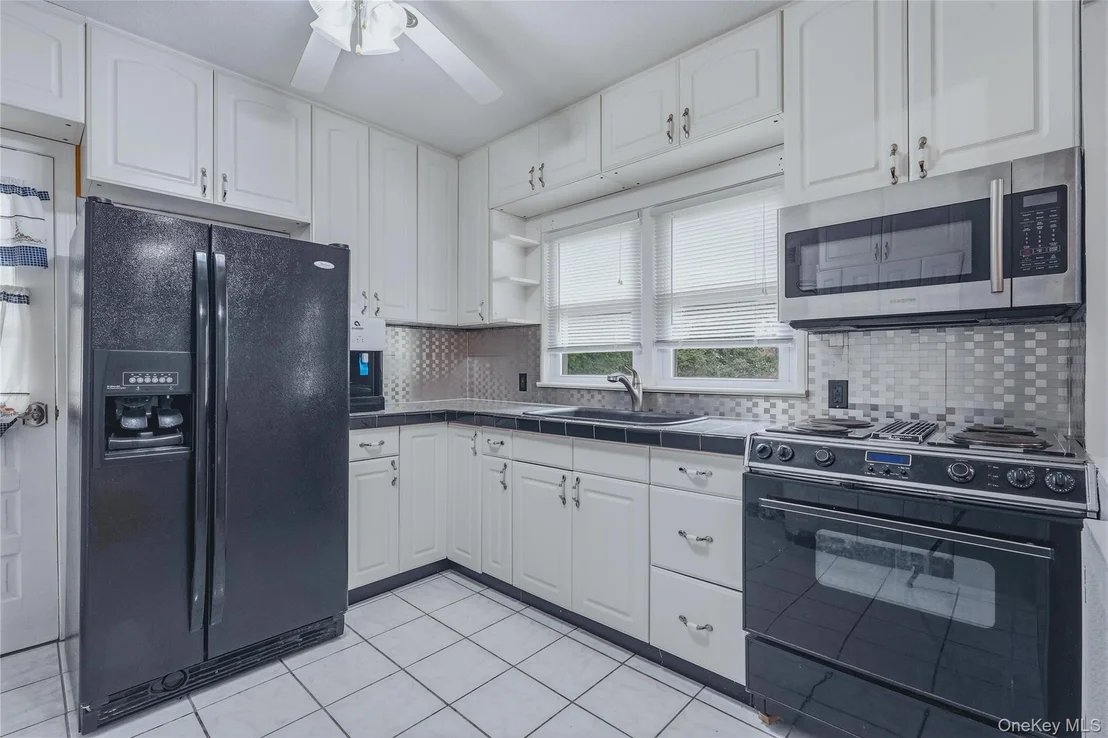 Photo of 2 Hennessey Place