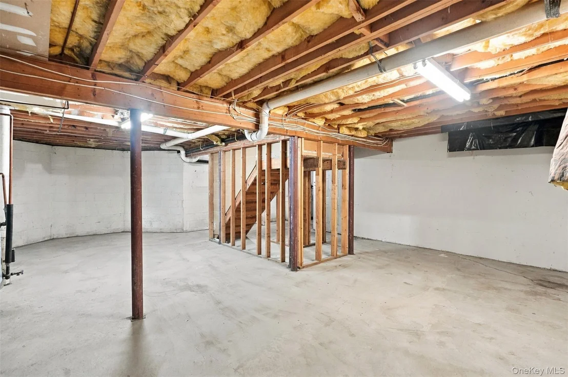 Photo of 16 Cambridge Circle