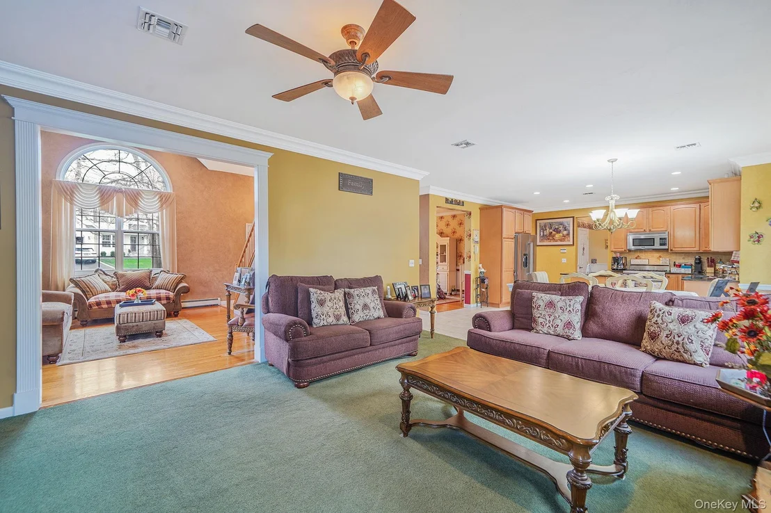 Photo of 9 Tuthill Creek Drive