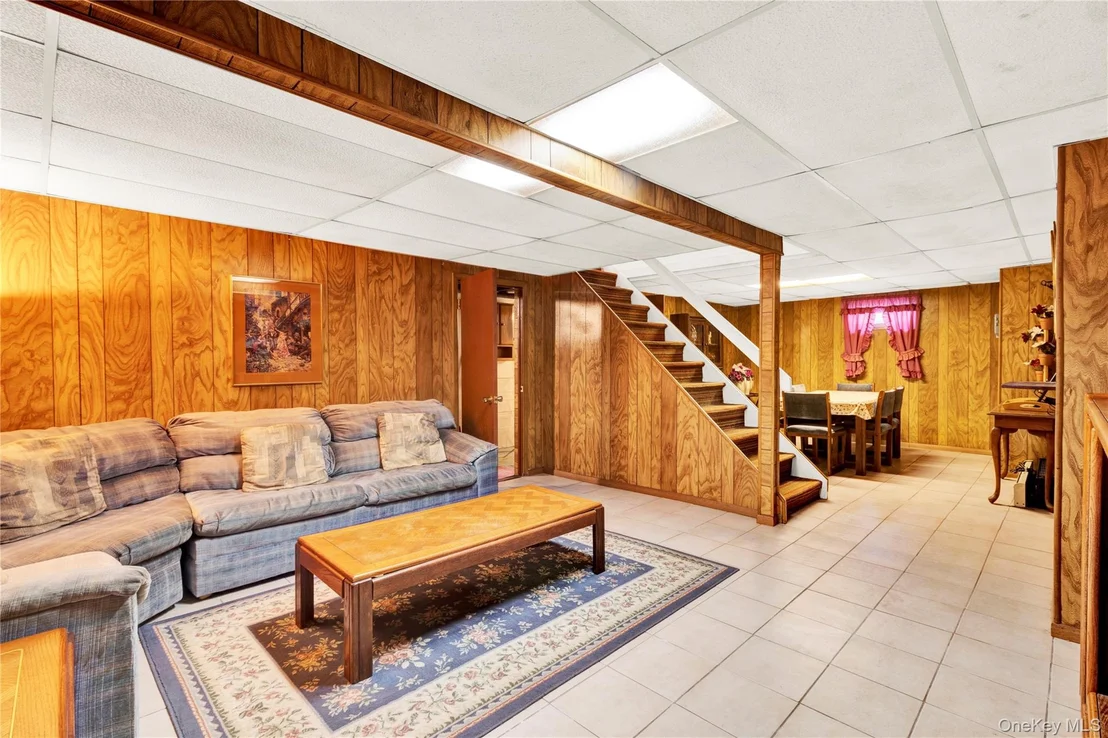 Photo of 152 Foster Boulevard