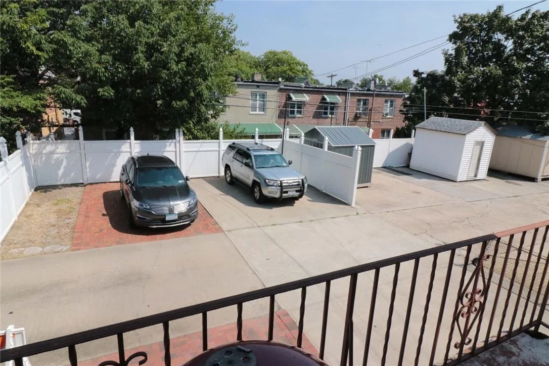Photo of 3236 Corsa Avenue