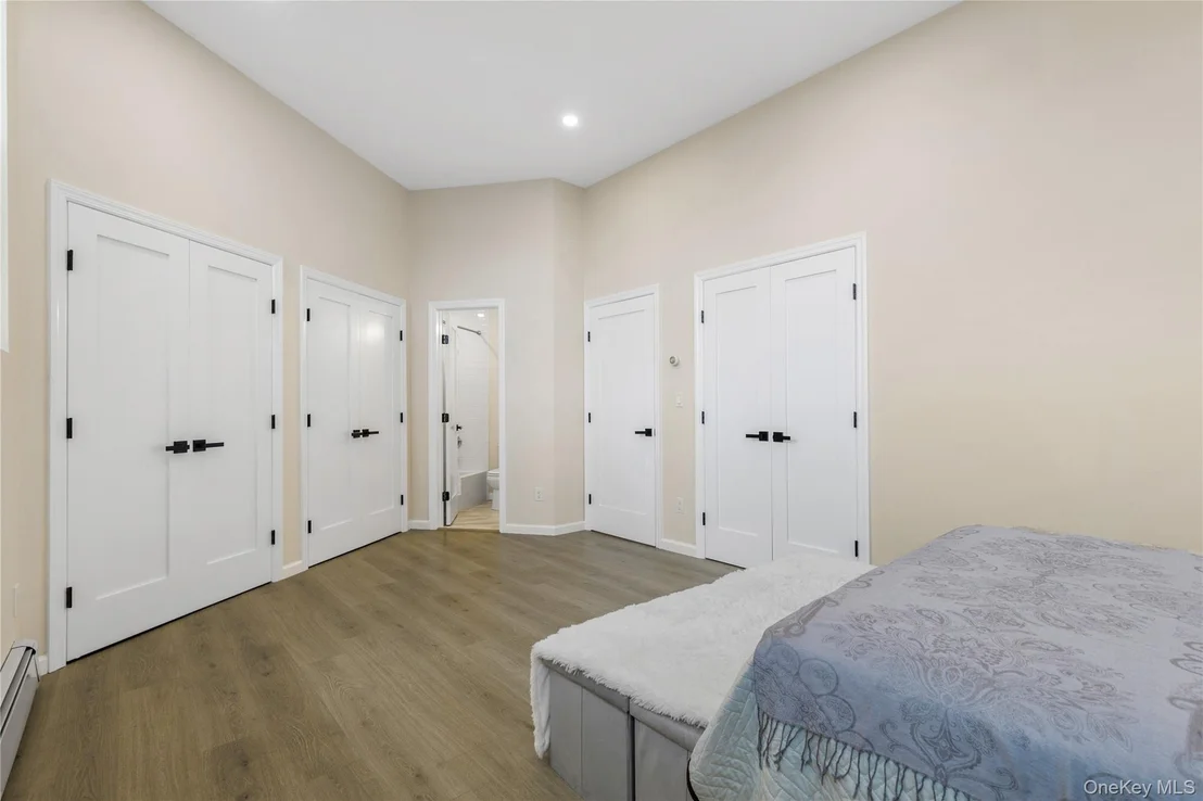 Photo of 16 Waterview Estate