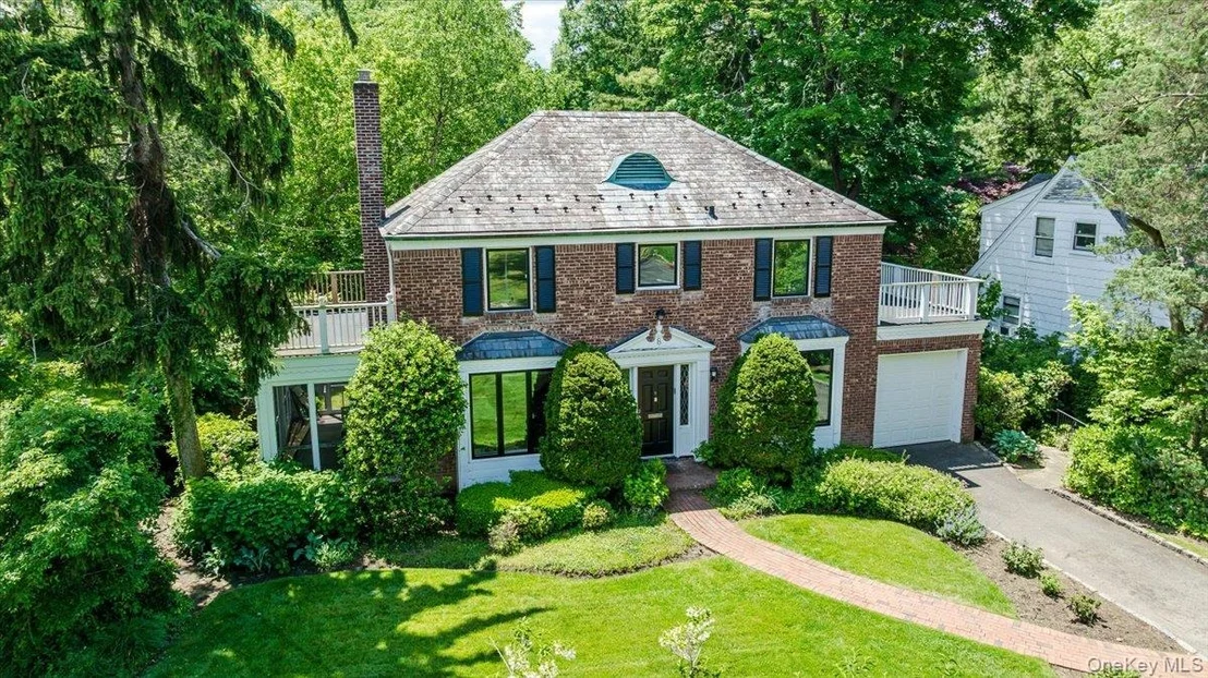 Photo of 8 Parkside Drive