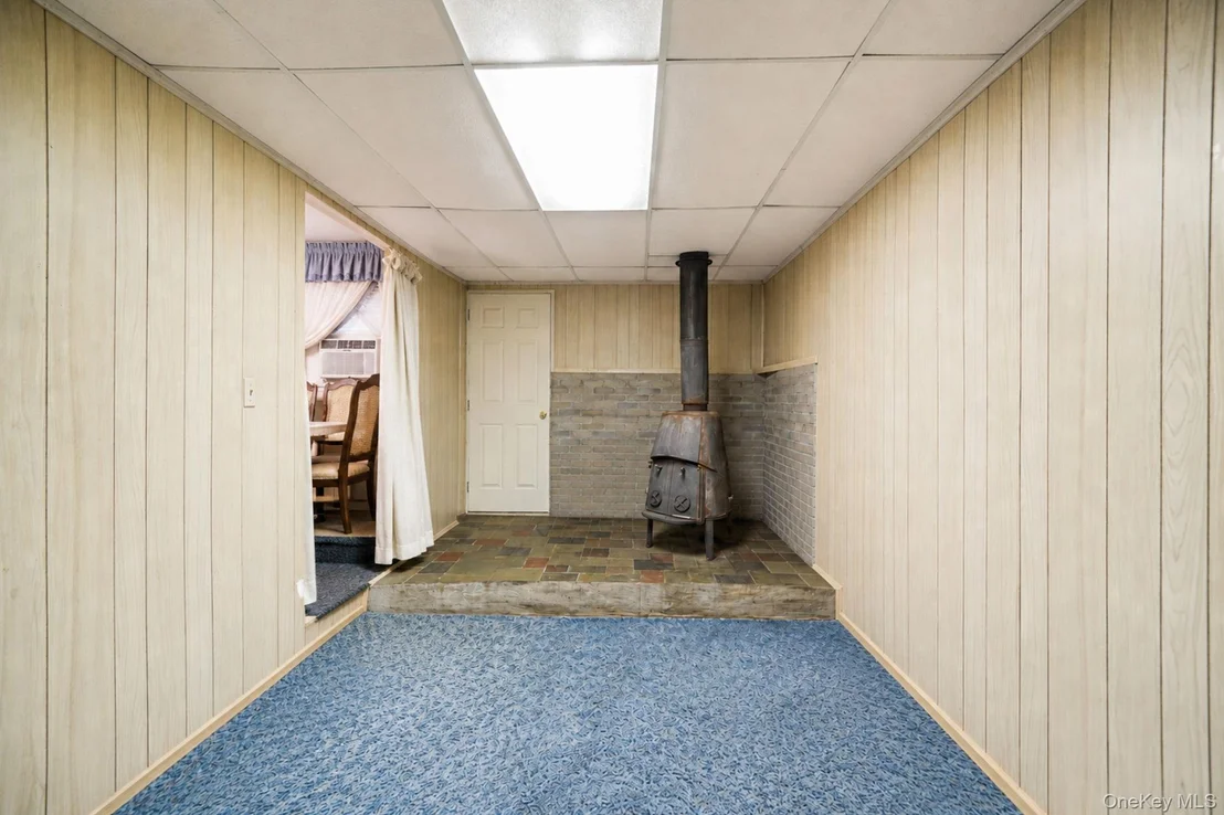 Photo of 376 Moriches Road