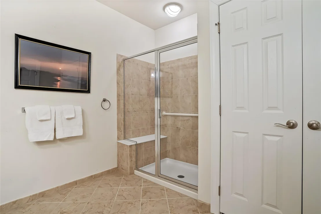 Photo of 723 Regency Drive