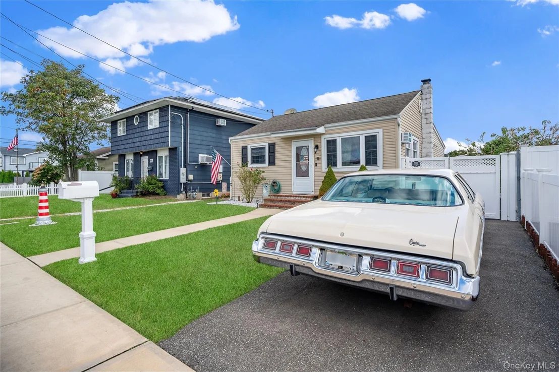 Photo of 101 Miramar Boulevard