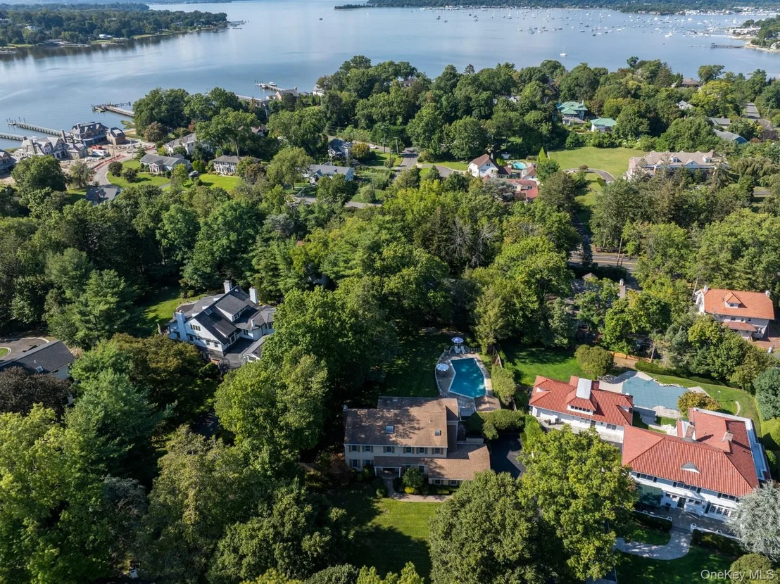 Photo of 55 North Drive