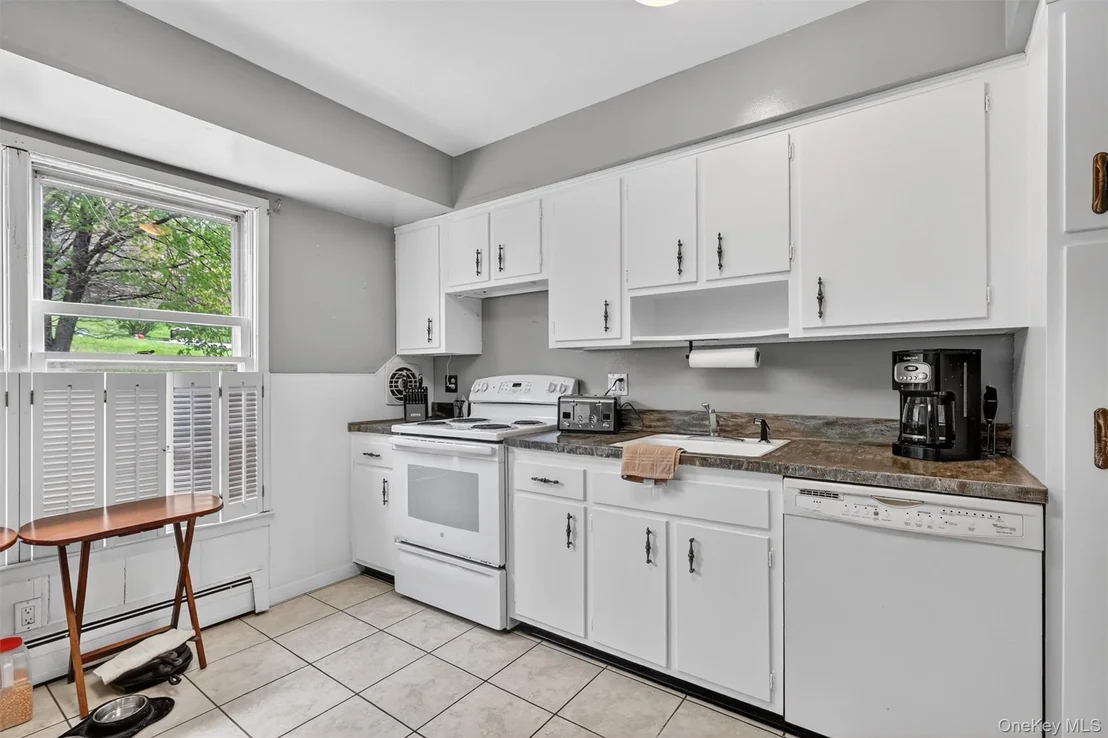 Photo of 5 Regelski Drive