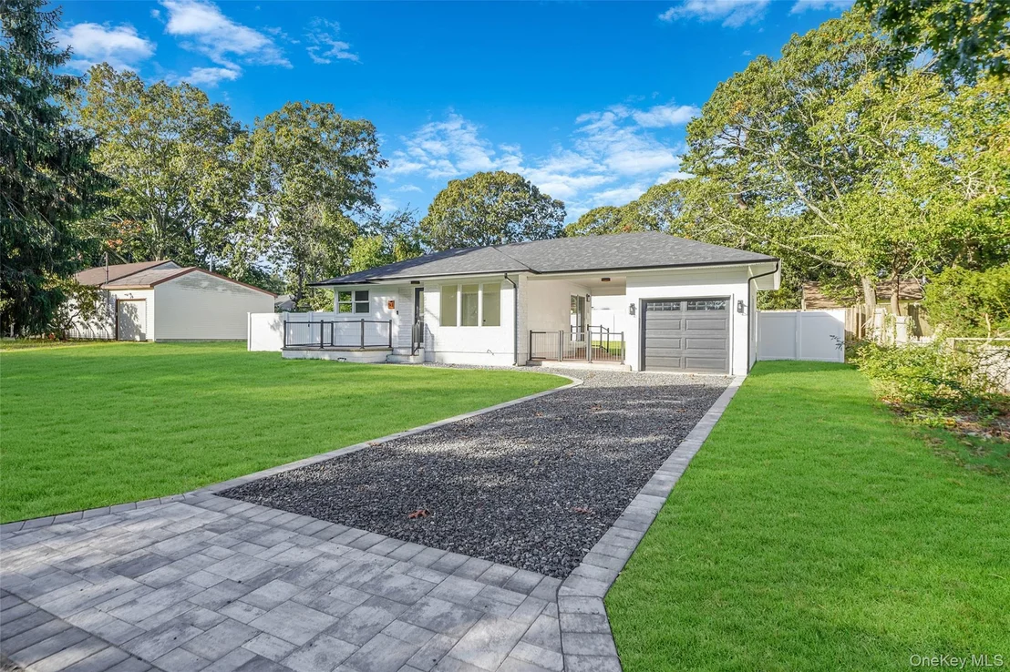 Photo of 93 Royal Avenue