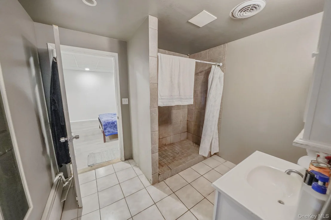 Photo of 2 Buchanan Avenue