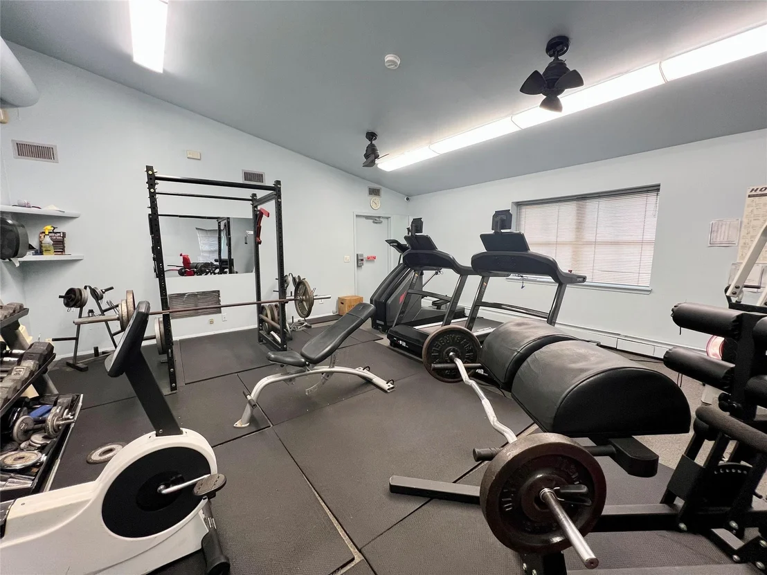 Photo of Unit 3A at 2453 Union Boulevard