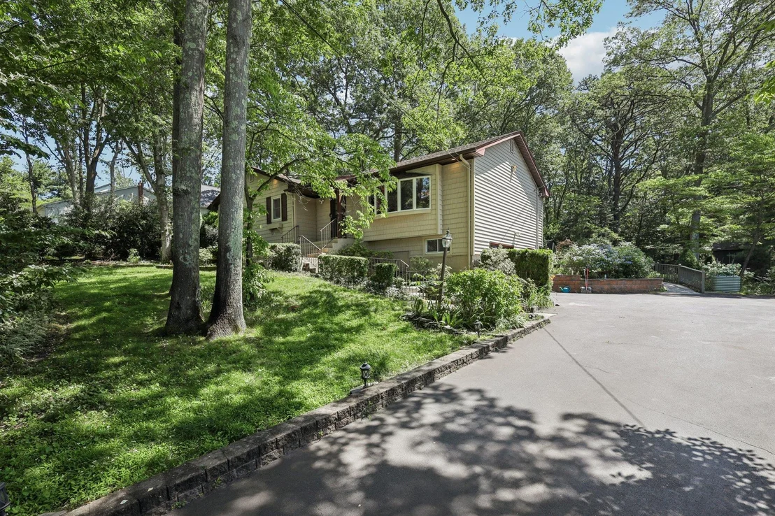 Photo of 65 Winston Drive