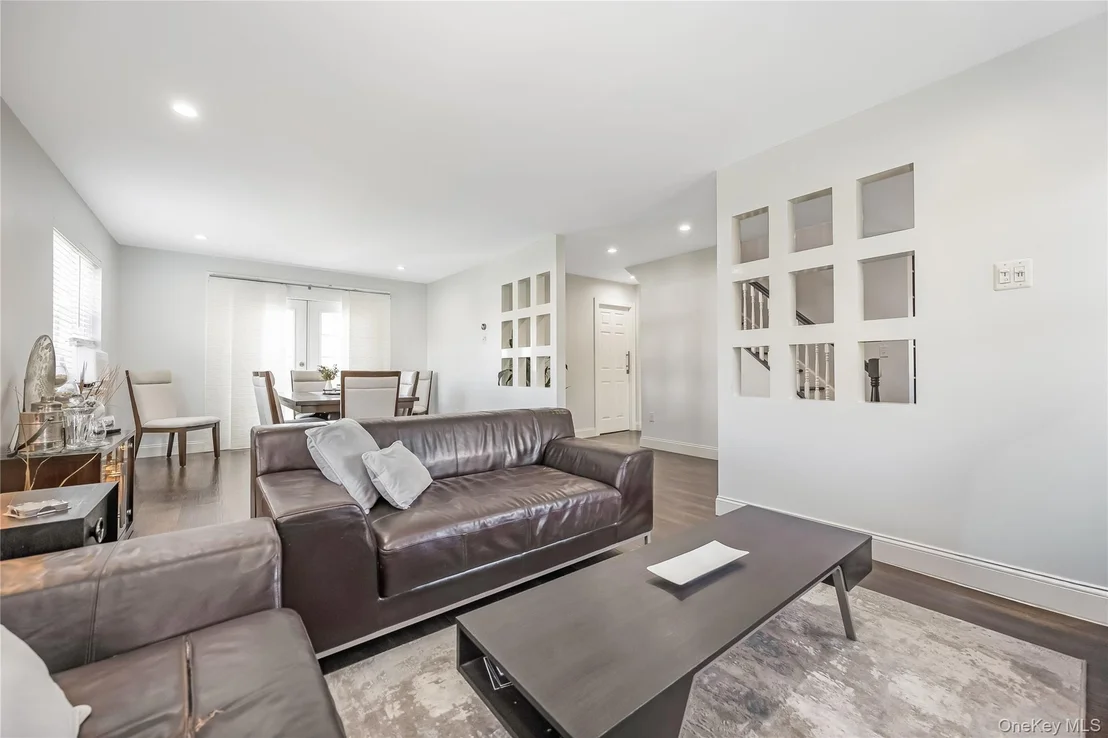 Photo of 56 Arrowhead Avenue