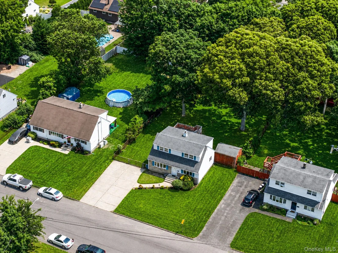 Photo of 146 Dawn Drive