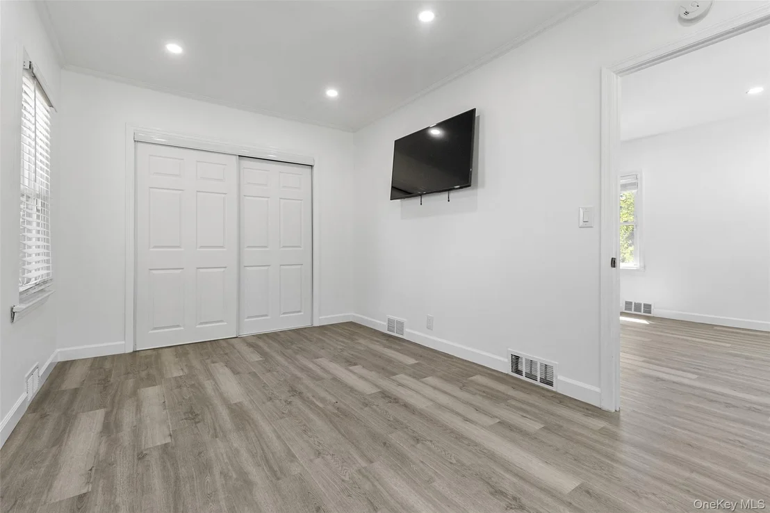 Photo of 6 Brookside Drive