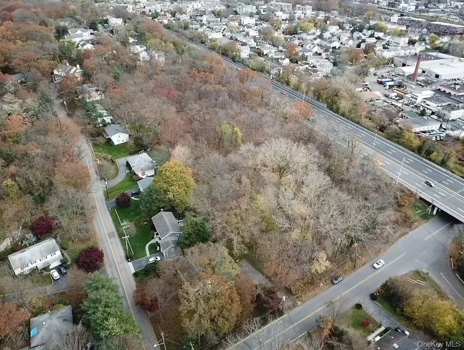 Photo of 800 Fenimore Road