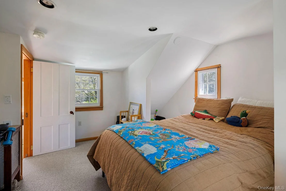 Photo of 452 Mountain Road