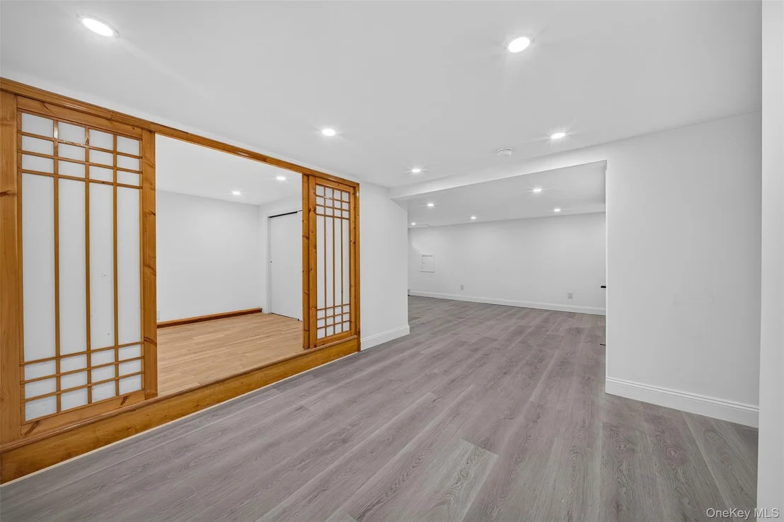 Photo of 58 Willets Drive