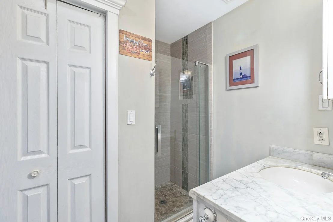 Photo of 30 Long Pond Road
