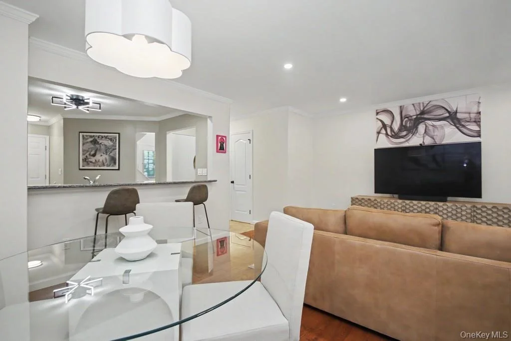 Photo of 101 Elmcrest Drive