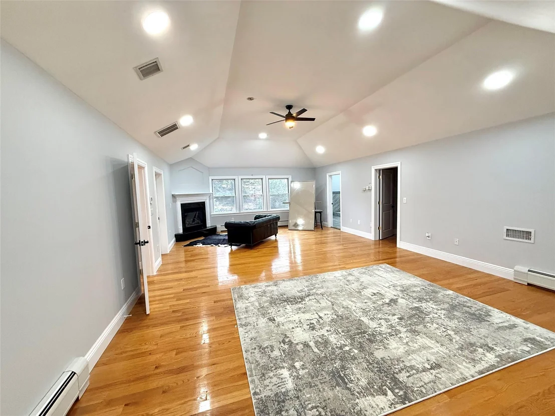 Photo of 6 Sandyfields Lane