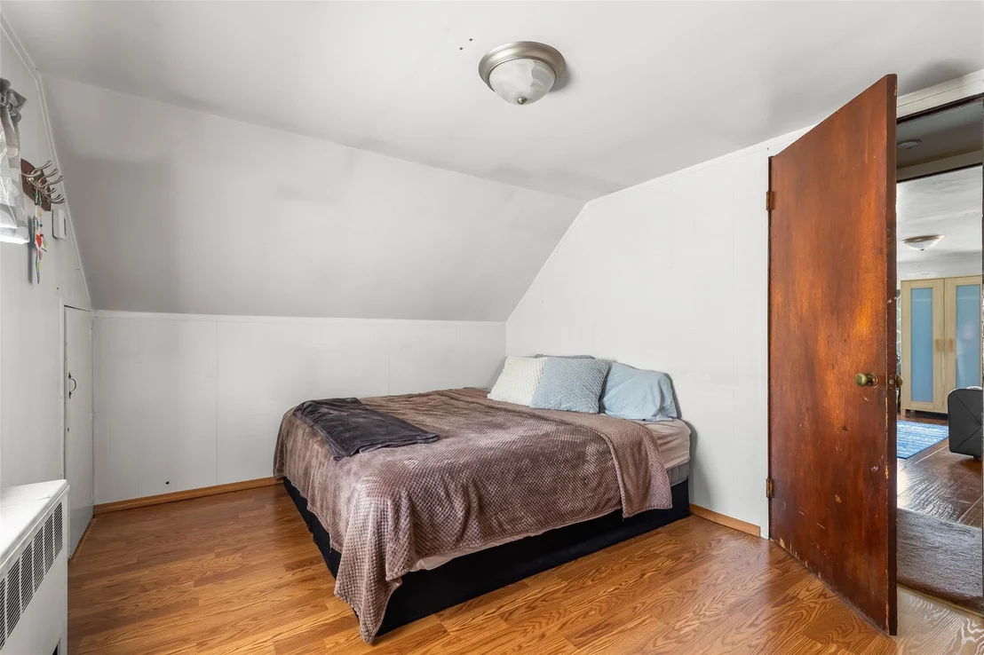 Photo of 98 Bluespruce Road