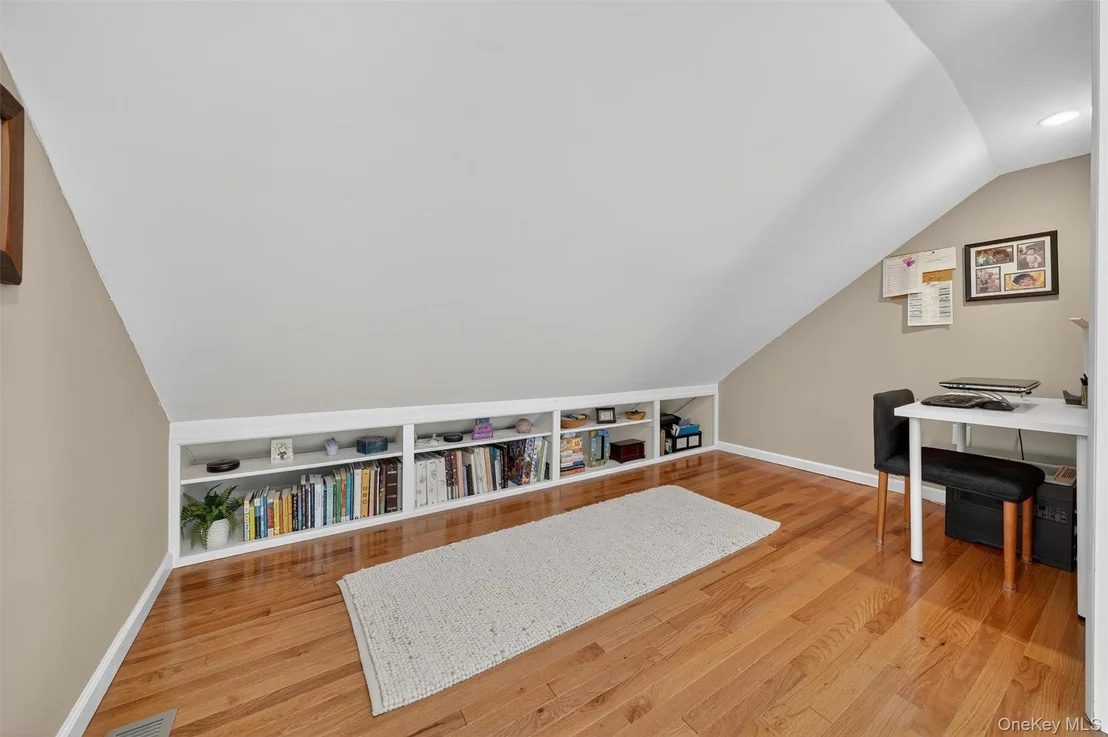 Photo of 268 Marbledale Road