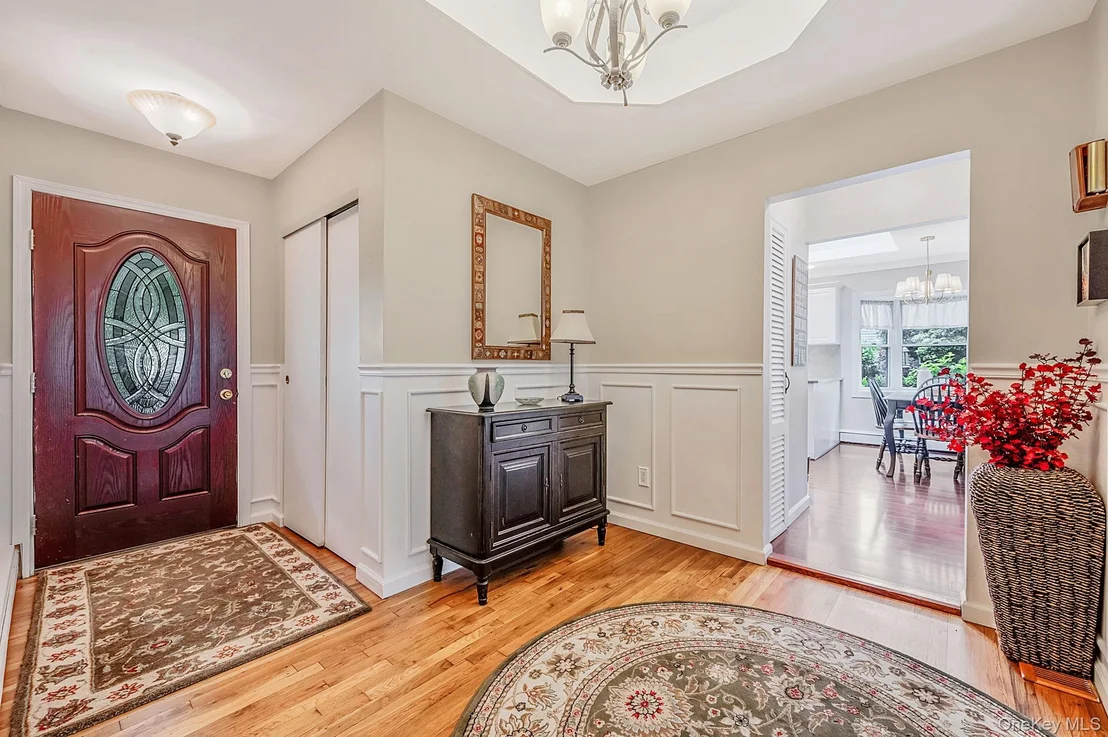 Photo of 44 Winslow Lane