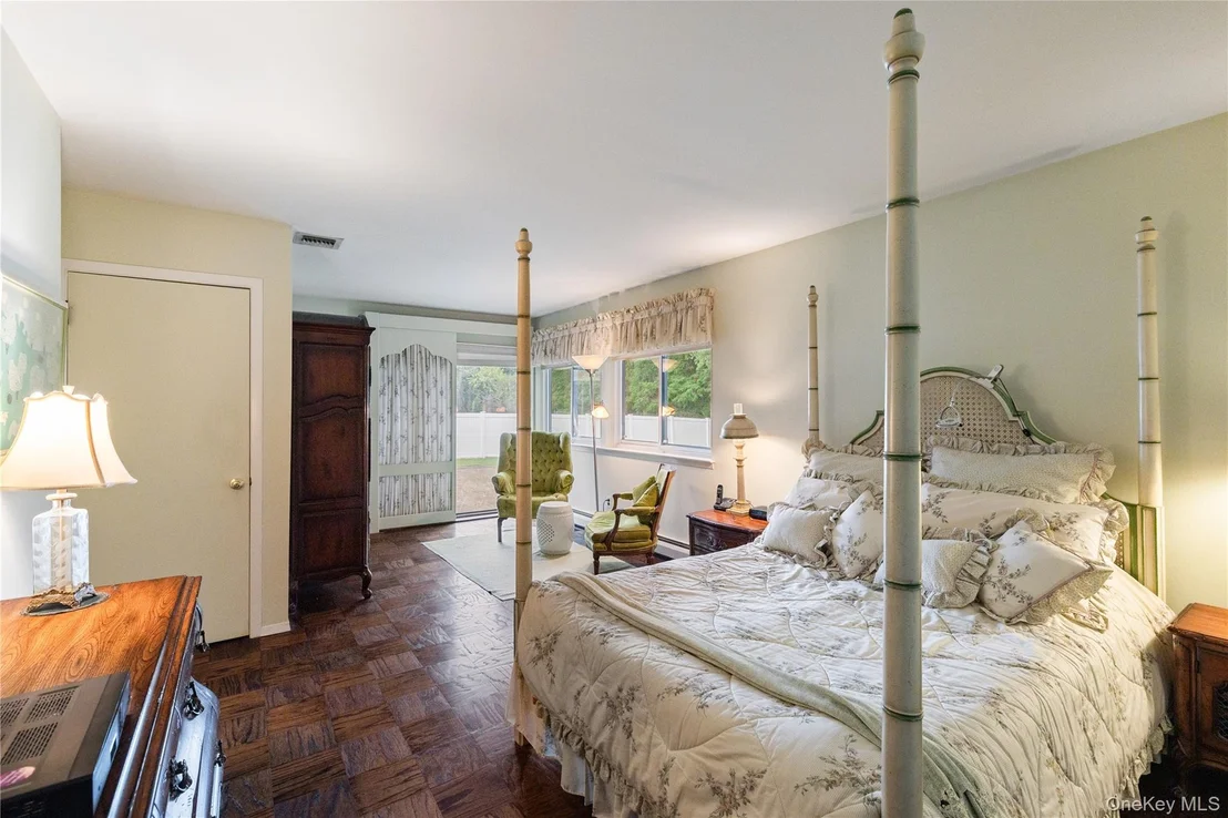 Photo of 18 Kristi Drive