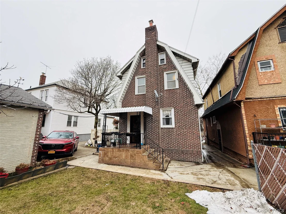 Photo of 1813 Willow Lane